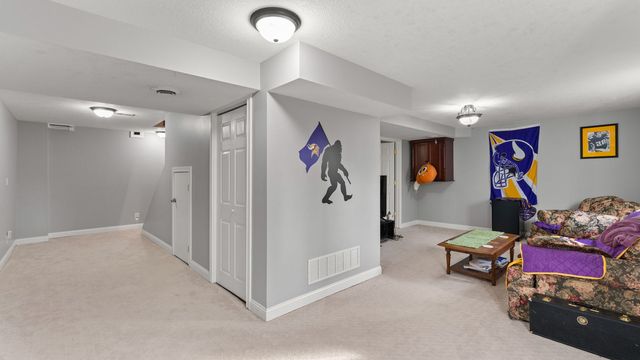 28147 217th Street, Le Claire, IA 52753