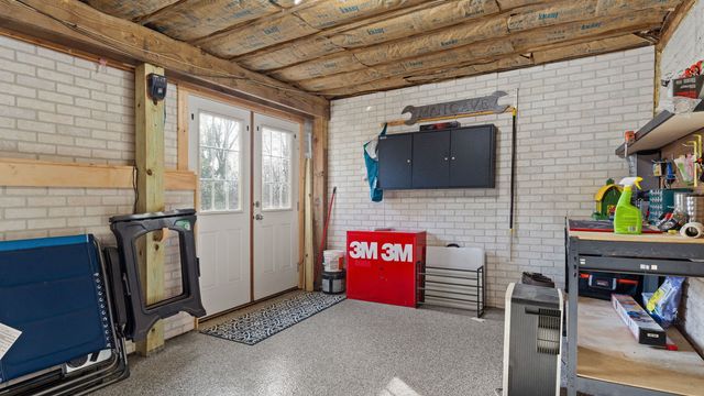 28147 217th Street, Le Claire, IA 52753