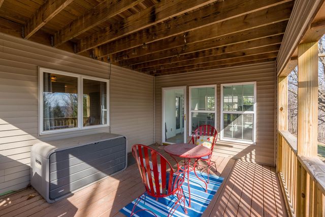 28147 217th Street, Le Claire, IA 52753