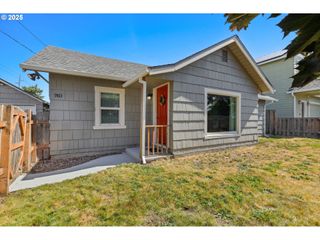 9813 Se CITADEL St, Clackamas, OR 97015