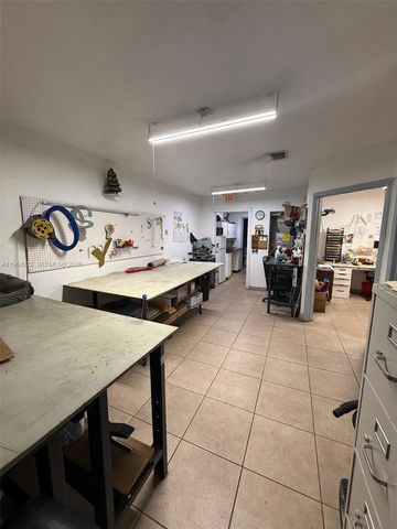 13690 SW 142nd Ave 23-A, Miami, FL 33186