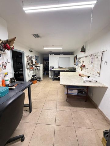 13690 SW 142nd Ave 23-A, Miami, FL 33186