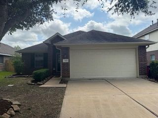 5417 Summer Spring Lane, Rosharon, TX 77583