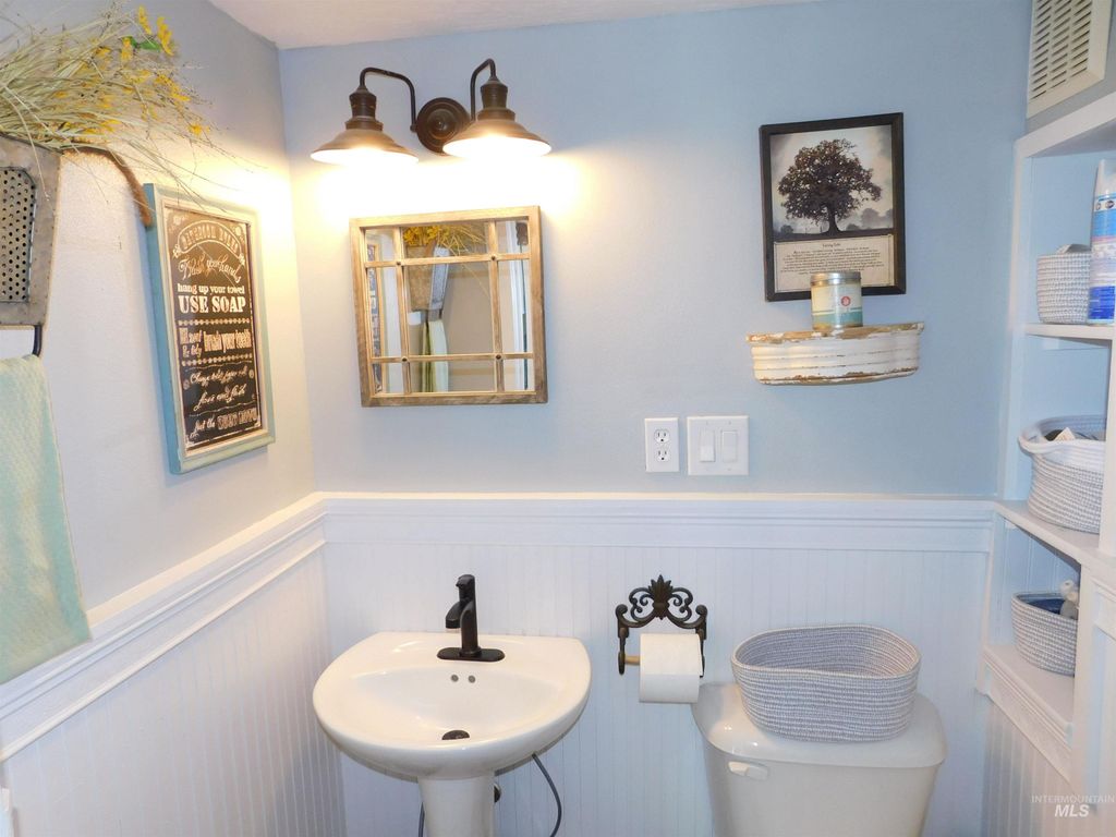 4243 Homestead, Homedale, ID 83628 photo 9