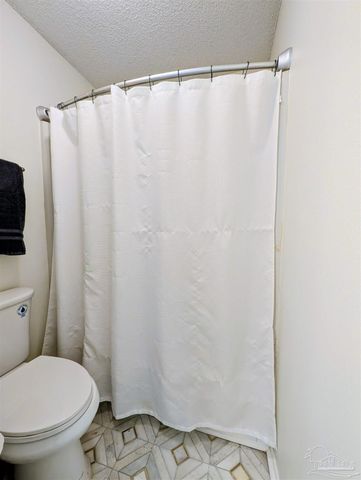 5001 Grande Dr 1123, Pensacola, FL 32504