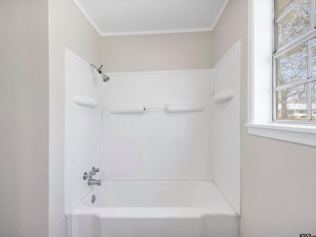 8240 W HWY 154, Gilmer, TX 75644