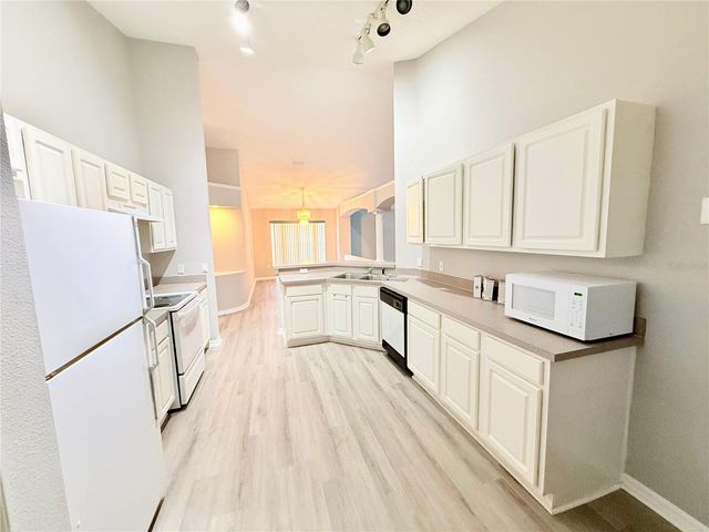 548 EAGLE POINTE, Kissimmee, FL 34746