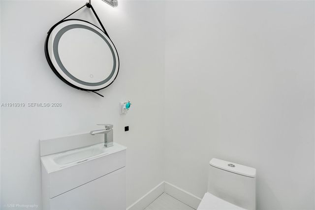 3282 SW 44th St, Dania Beach, FL 33312