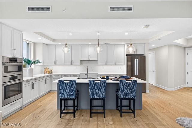 4142 Bay Beach LN 306, Fort Myers Beach, FL 33931