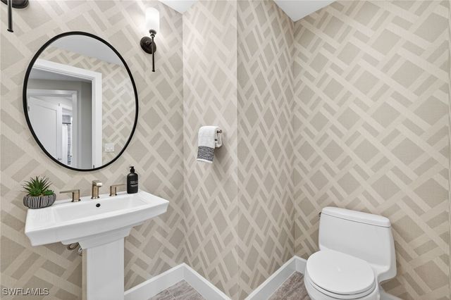 4142 Bay Beach LN 306, Fort Myers Beach, FL 33931