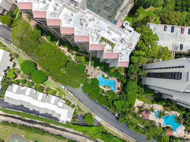 555 Hahaione Street 9F, Honolulu, HI 96825