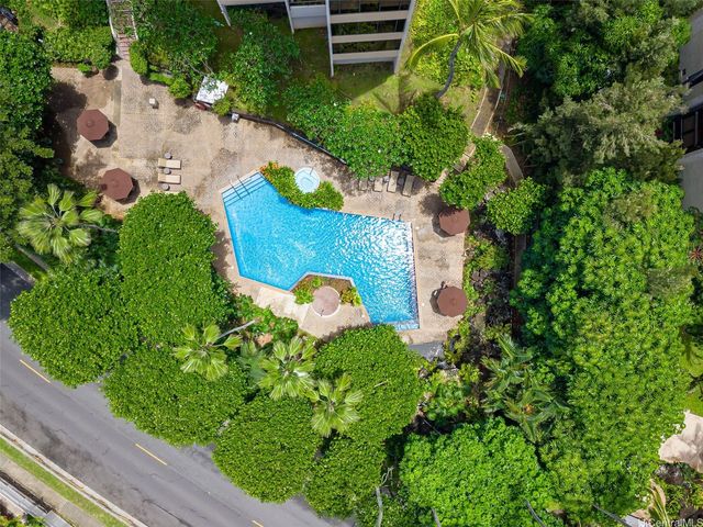555 Hahaione Street 9F, Honolulu, HI 96825