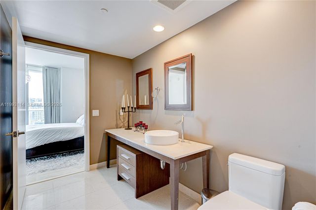 495 Brickell Ave 3505, Miami, FL 33131