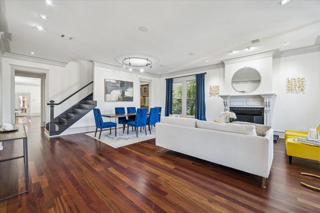 1325 Ashland Street, Houston, TX 77008