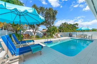 575 101st AVE N, Naples, FL 34108