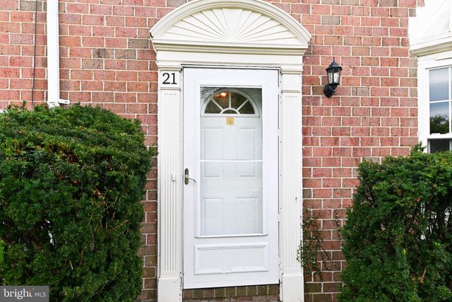 21 SIX NOTCHES CT, Catonsville, MD 21228