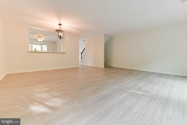 21 SIX NOTCHES CT, Catonsville, MD 21228