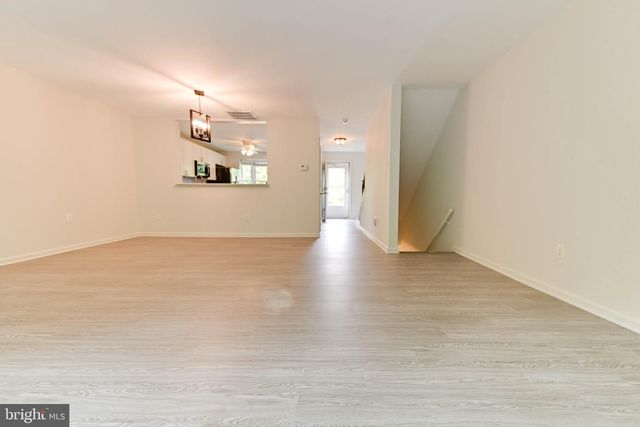 21 SIX NOTCHES CT, Catonsville, MD 21228