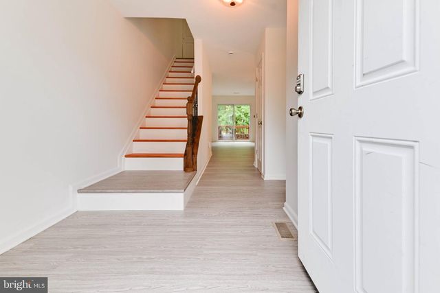 21 SIX NOTCHES CT, Catonsville, MD 21228