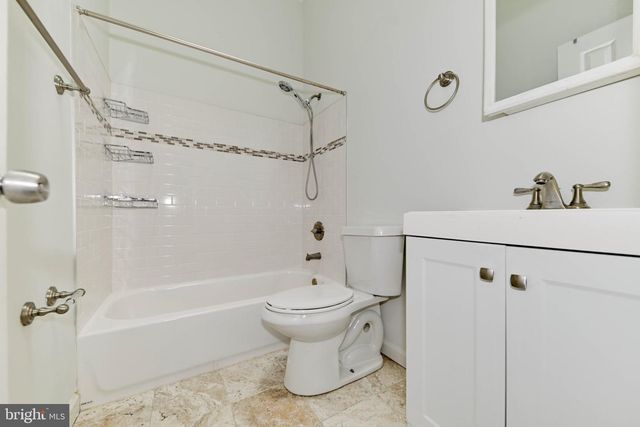 21 SIX NOTCHES CT, Catonsville, MD 21228