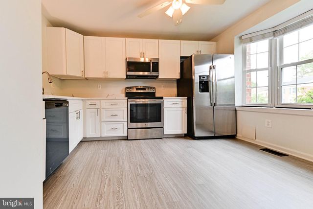 21 SIX NOTCHES CT, Catonsville, MD 21228