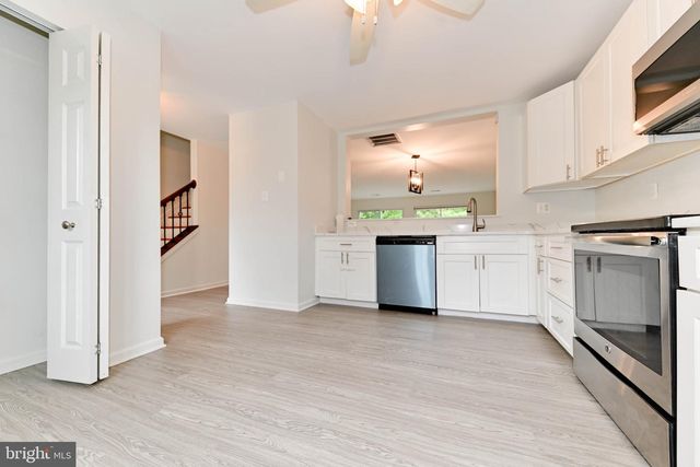 21 SIX NOTCHES CT, Catonsville, MD 21228