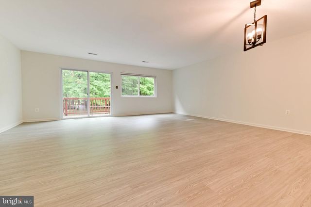 21 SIX NOTCHES CT, Catonsville, MD 21228