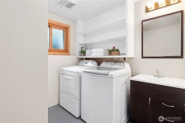 5734 S 300th Place, Auburn, WA 98001