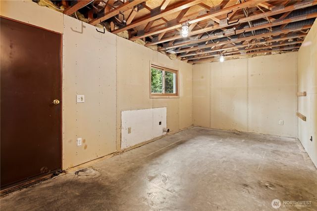 5734 S 300th Place, Auburn, WA 98001