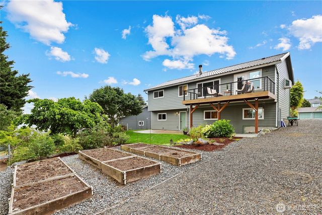5734 S 300th Place, Auburn, WA 98001