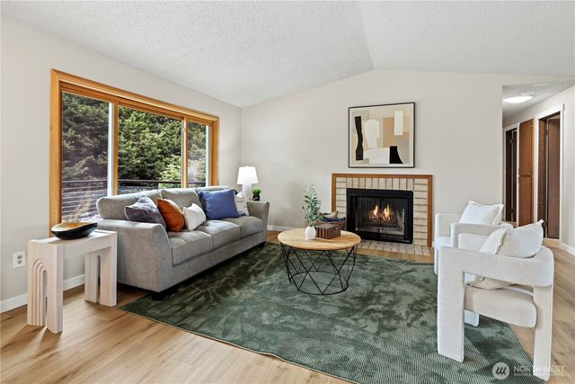 5734 S 300th Place, Auburn, WA 98001