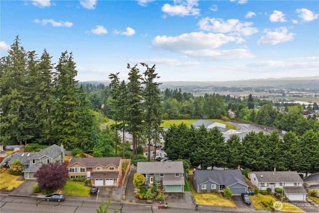 5734 S 300th Place, Auburn, WA 98001