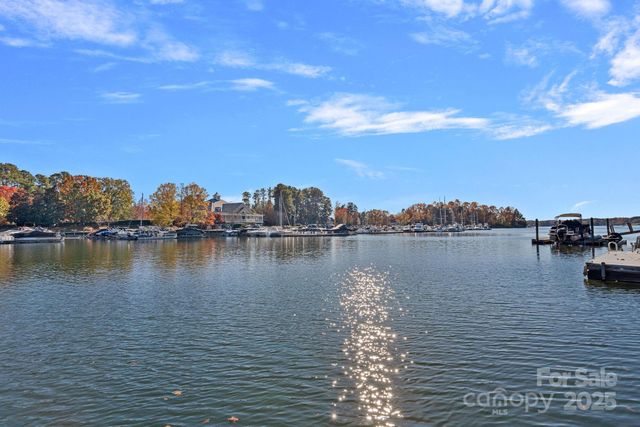 16624 Flying Jib Road, Cornelius, NC 28031