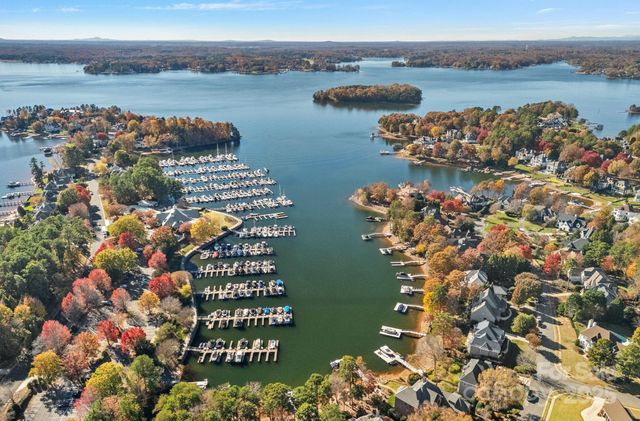 16624 Flying Jib Road, Cornelius, NC 28031