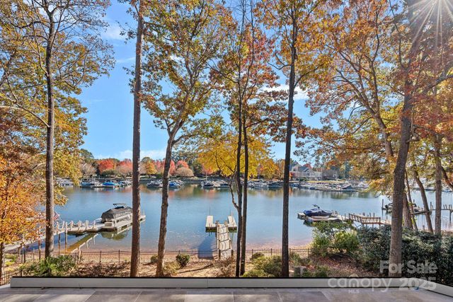 16624 Flying Jib Road, Cornelius, NC 28031