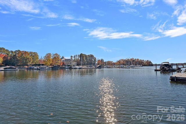 16624 Flying Jib Road, Cornelius, NC 28031