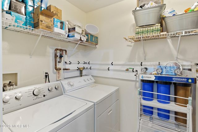 7 Ivy Hill Road, Lakewood, NJ 08701