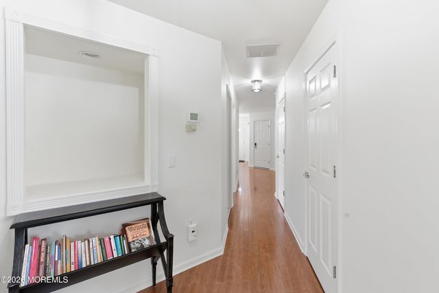 7 Ivy Hill Road, Lakewood, NJ 08701