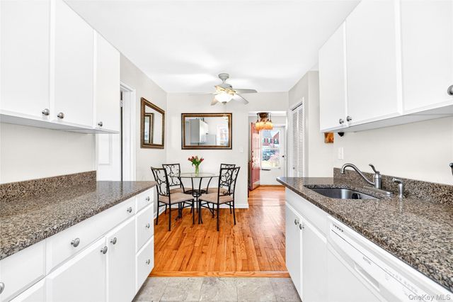 115 Robins Road 115, New Rochelle, NY 10801