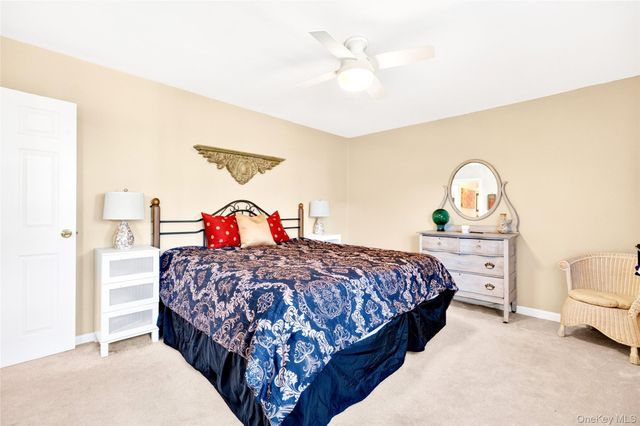 115 Robins Road 115, New Rochelle, NY 10801