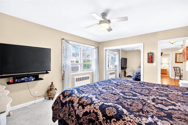 115 Robins Road 115, New Rochelle, NY 10801