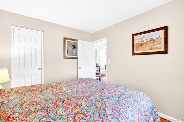115 Robins Road 115, New Rochelle, NY 10801