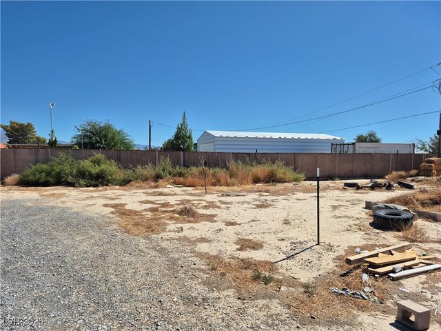 4651 East Navajo Boulevard, Pahrump, NV 89061