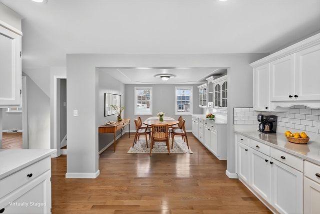 14 Cedarwood Rd, Billerica, MA 01821