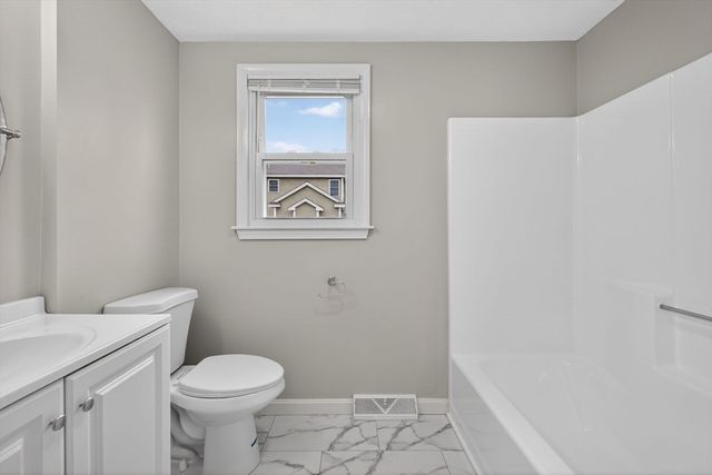 14 Cedarwood Rd, Billerica, MA 01821