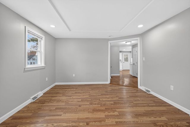 14 Cedarwood Rd, Billerica, MA 01821