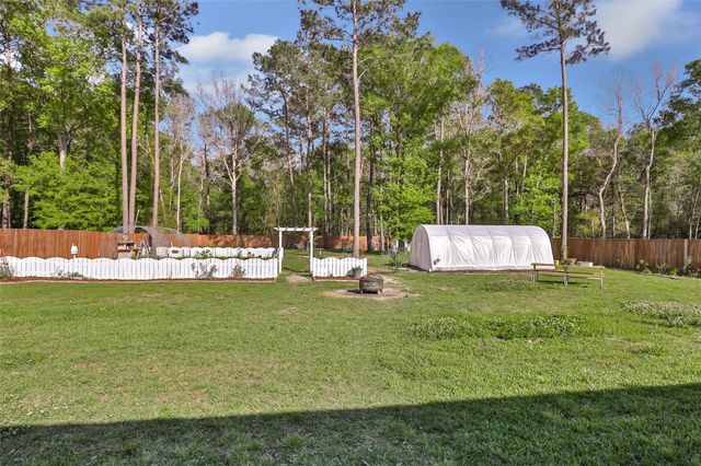 166 Road 6600, Dayton, TX 77535