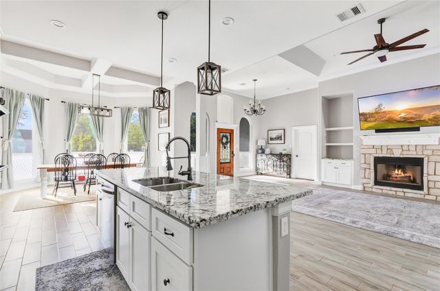 166 Road 6600, Dayton, TX 77535