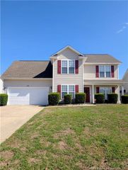 1224 Chimney Swift Drive, Fayetteville, NC 28306