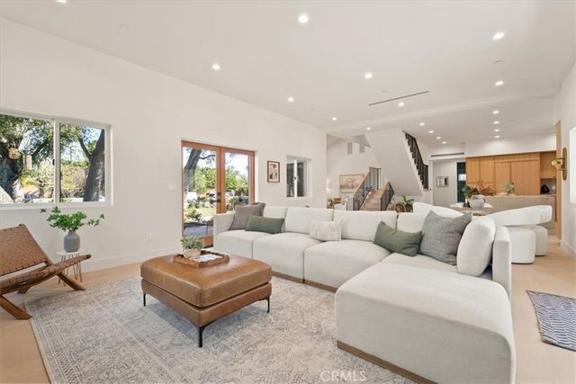 10505 Jordan, Chatsworth, CA 91311